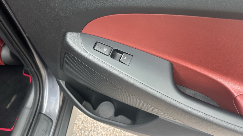 Hyundai Tucson 1.7 CRDi Blue Drive Premium SE 5dr 2WD DCT Diesel Estate